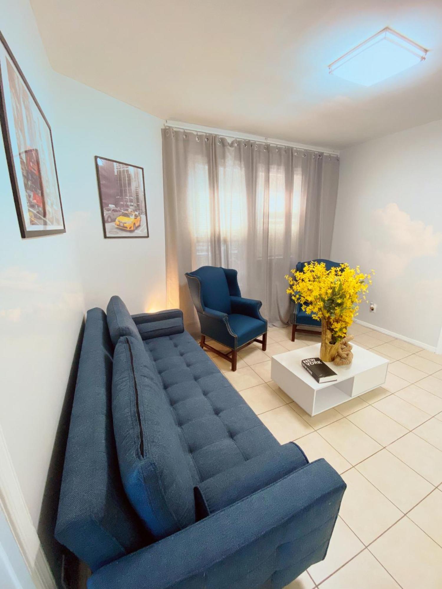 Homestay Private A-villas House *