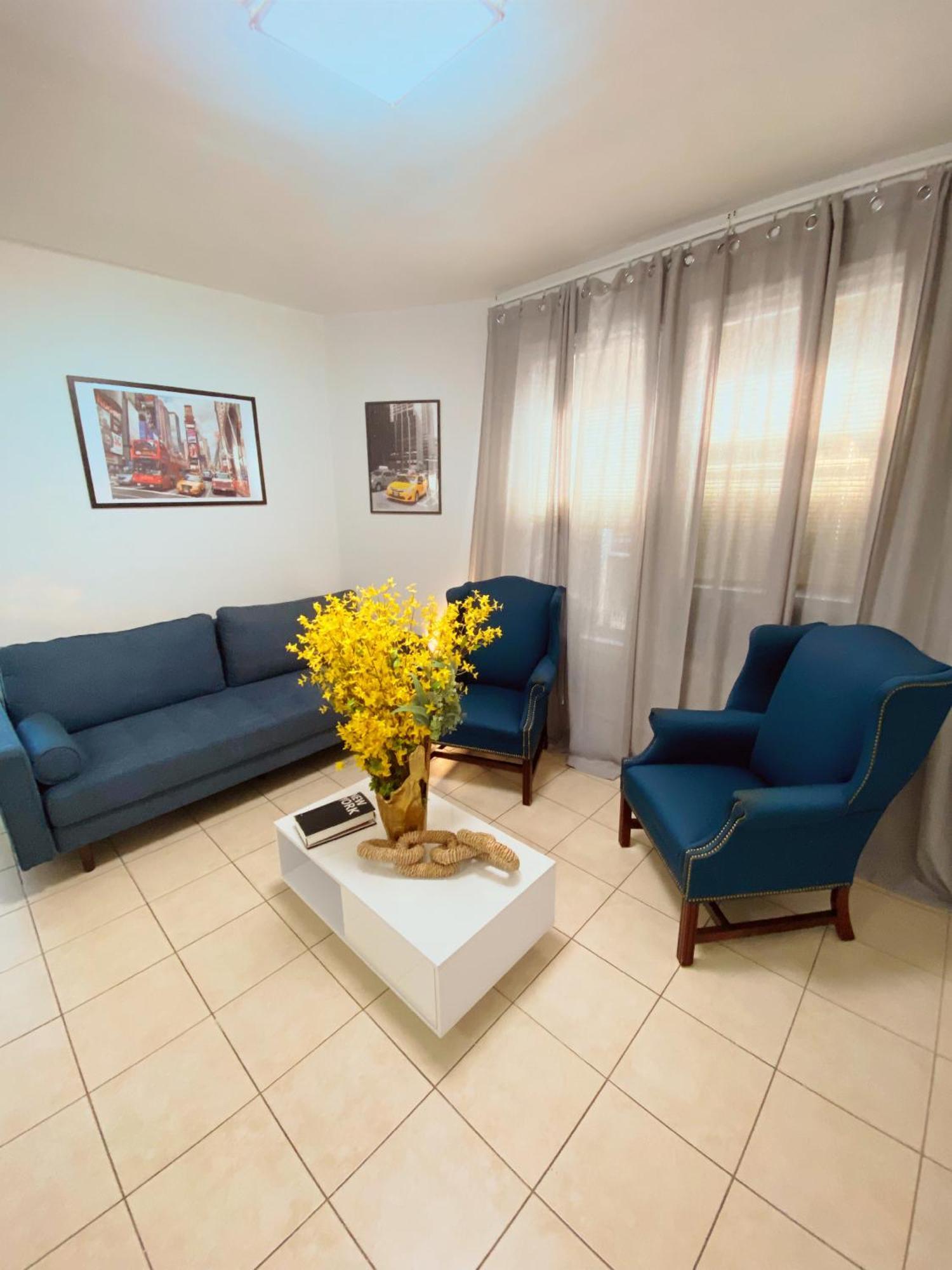 Private A-villas House Homestay *